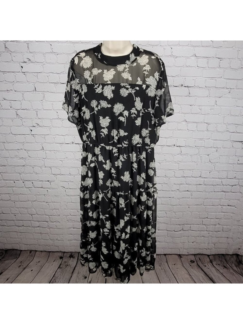 Lulus Black Floral Chiffon Short Sleeve Lined Tiered Midi Sun Dress XL